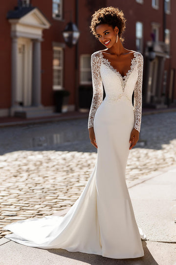 White Mermaid V-Neck Lace Appliqued Wedding Dress with Court Train